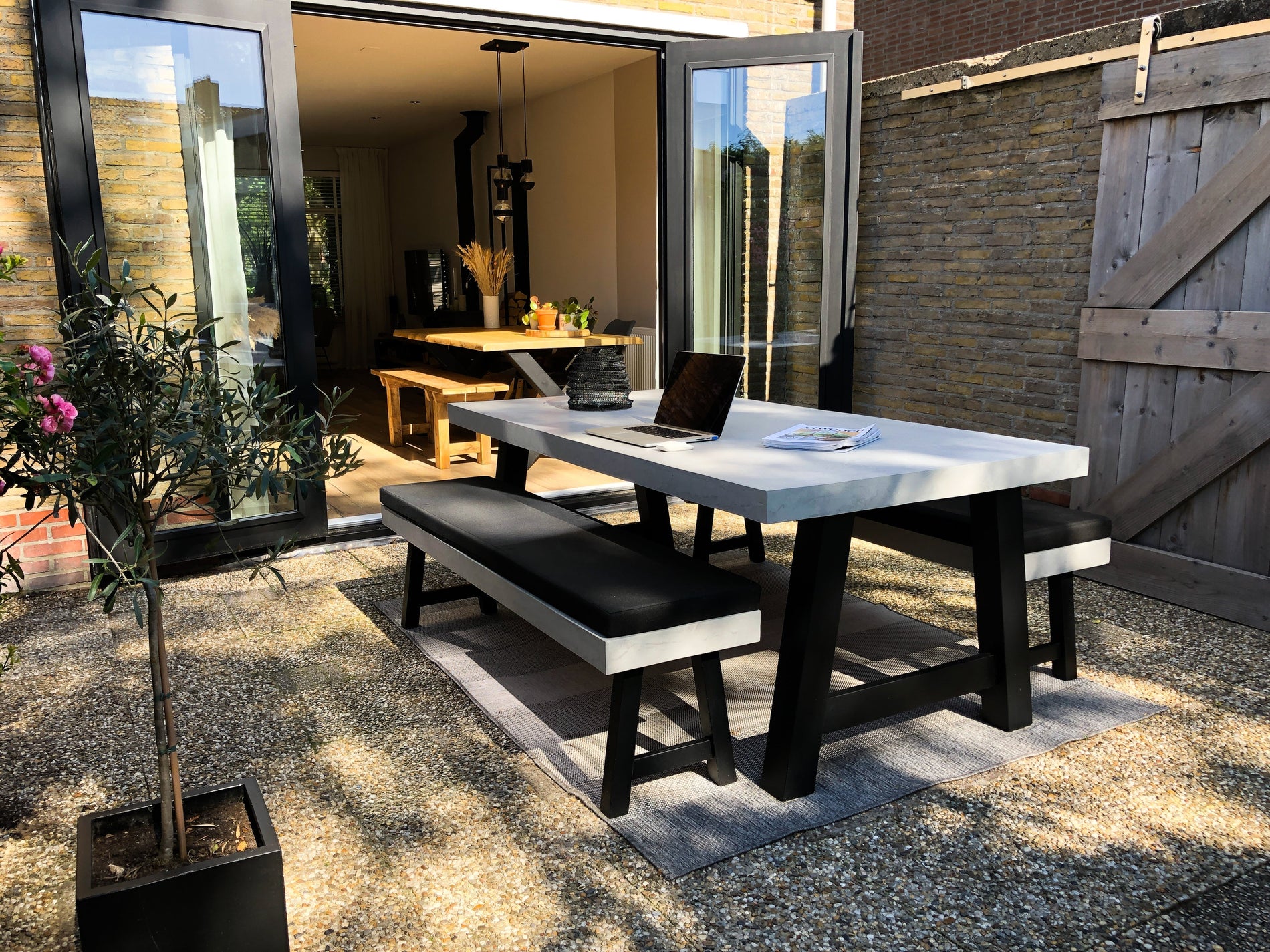 Doe-het-zelf Beton cire Buitentafel Project